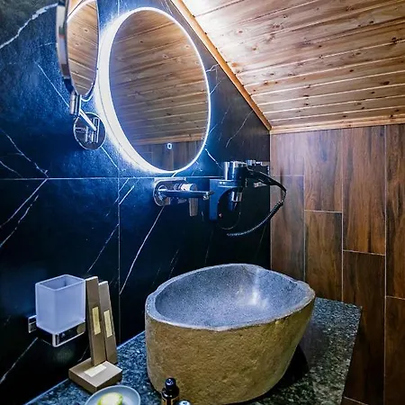 Vecchia Boutique 코르처