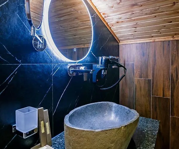 Vecchia Boutique Korcza